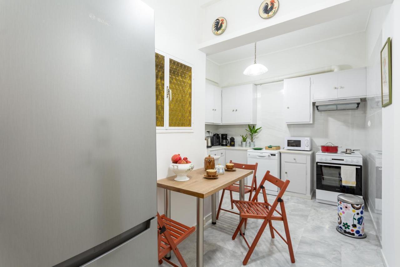 A Short Walk To Syntagma And Plaka By Athenian Homes Exterior photo