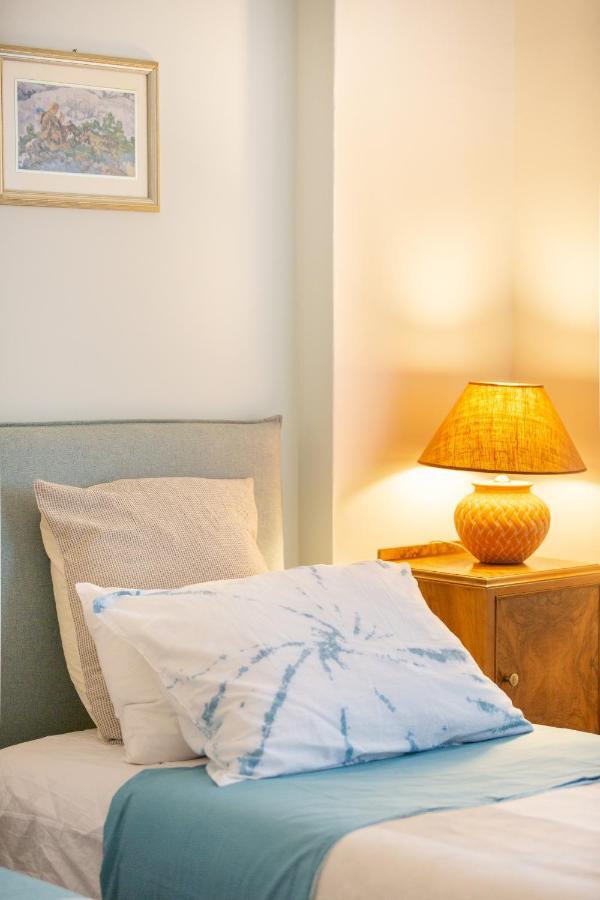 A Short Walk To Syntagma And Plaka By Athenian Homes Exterior photo