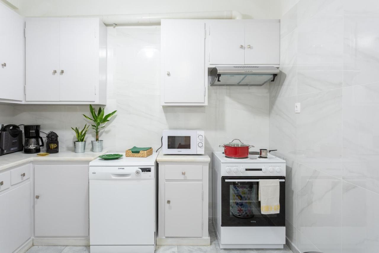 A Short Walk To Syntagma And Plaka By Athenian Homes Exterior photo
